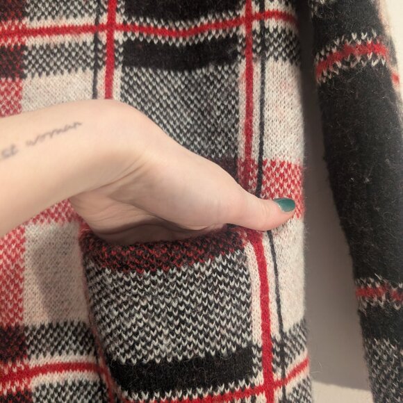 Long Plaid Coat - Picture 5 of 10